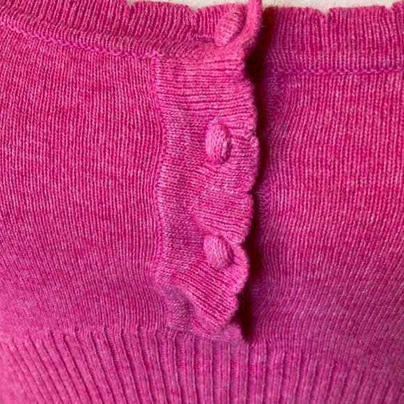 NAF NAF long sleeves pink sweater top. 10% wool. Great for cooler temperatures - Picture 6 of 8